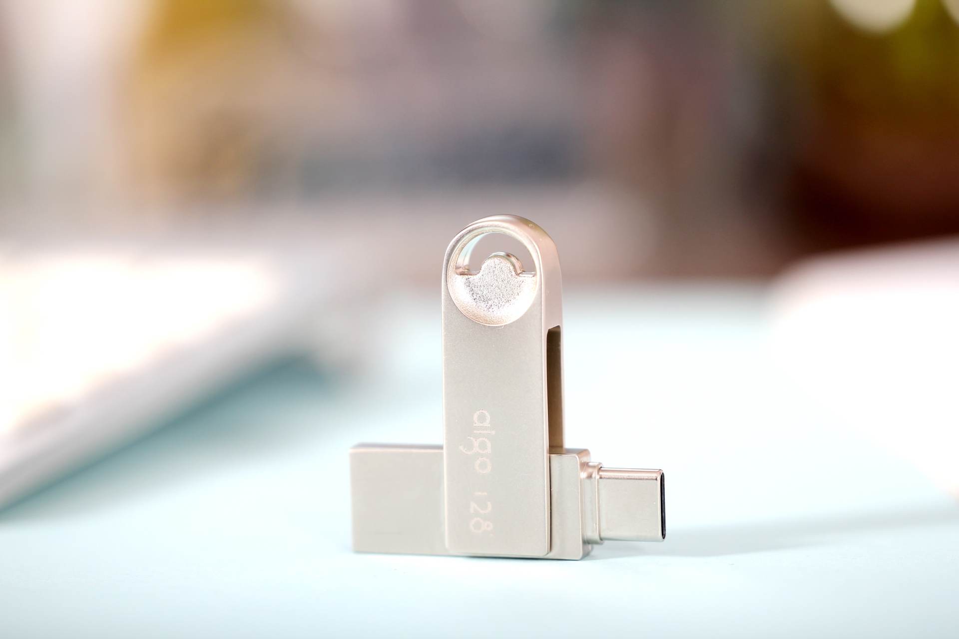 三星电子|为华为Mate手机扩容，USB3.2双口手机优盘，9g迷你小巧又实用