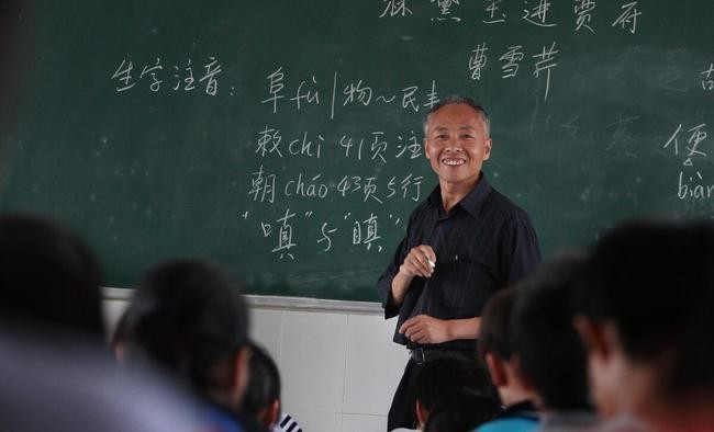 教师|36年教龄的退休教师,每个月养老金多少?看看教师养老金真实情况