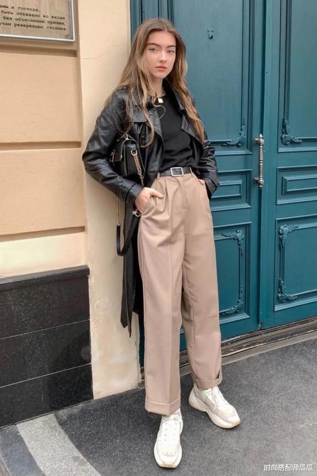 时尚搭配师瓜瓜 最近火了一种裤子，叫“奶奶裤”，优雅显瘦，搭大衣羽绒服都合适