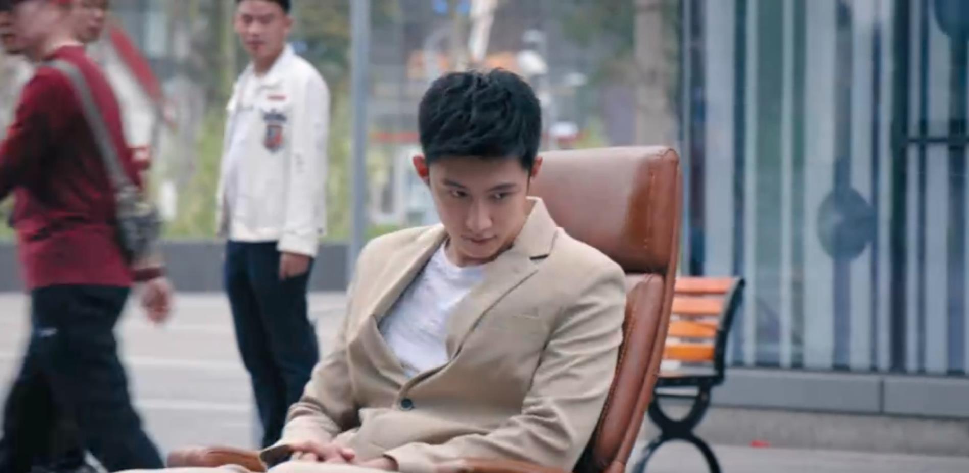 迪丽热巴|黄景瑜王丽坤新剧上星播出，却遭到网友怒评：震碎三观，应该下架