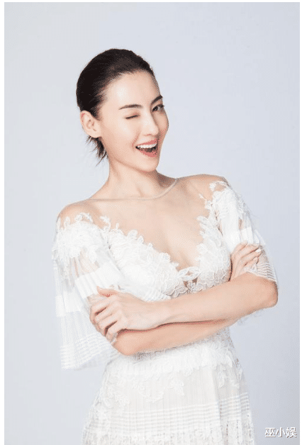 张柏芝|张柏芝再怀第四胎？孩子父亲是谢霆锋，两人将于今年10月复婚！