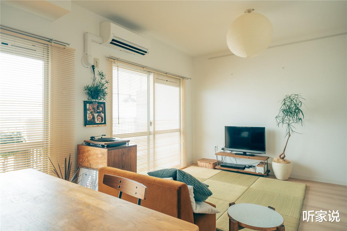 月亮|一对日本新婚夫妇，住进56㎡小房子，面积虽小却整洁干净，太治愈