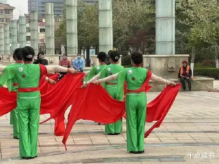 多存点钱吧,活着很贵的!
