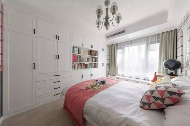 简易设计|卧室这1㎡绝不能浪费,5种床尾设计方案,太实用了