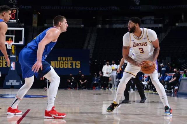 湖人隊|緊迫感！濃眉傷停后，美媒曬一數(shù)據(jù)很警醒，湖人補(bǔ)強(qiáng)四大目標(biāo)出爐