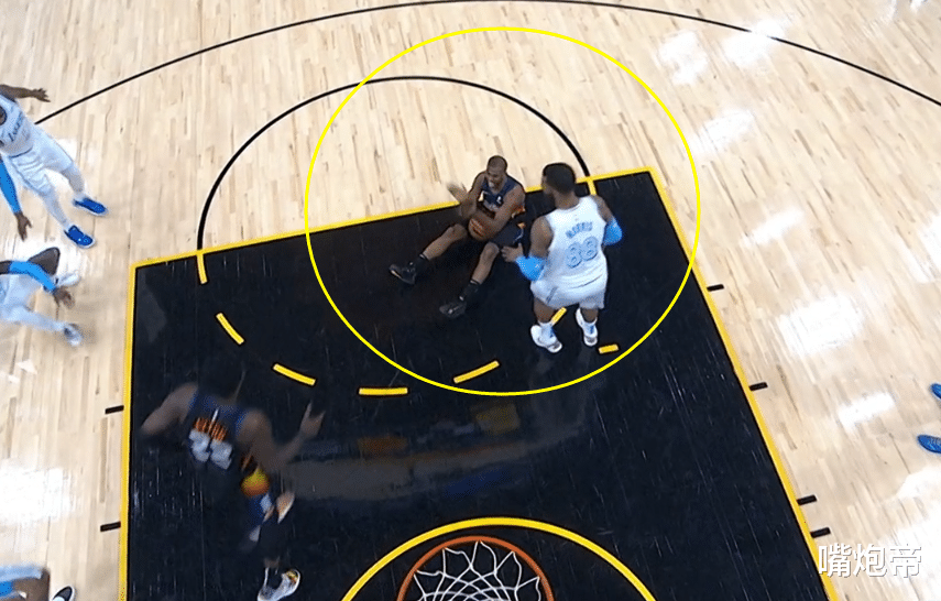 湖人隊|詹皇一瘸一拐上熱搜！見證17分慘敗露出詭異微笑，三巨頭轟58+17