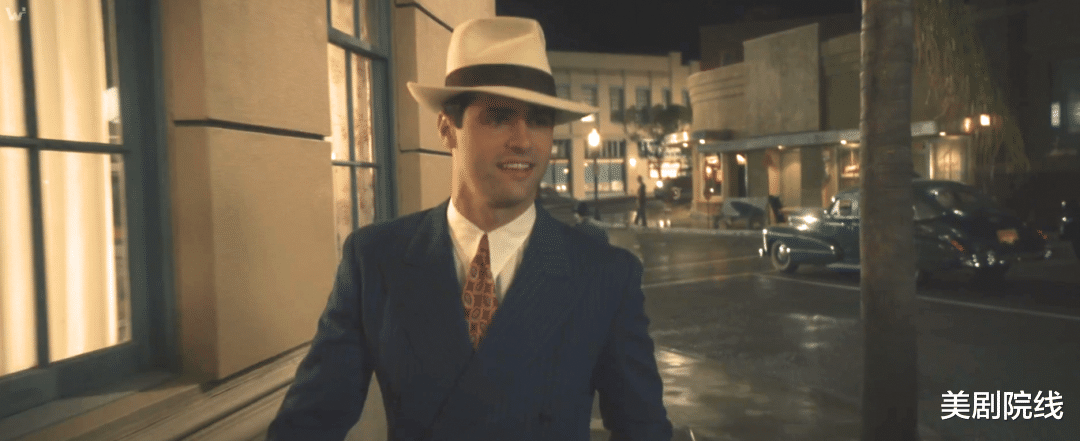 美剧|时隔两年，这部当前最火的顶流爽剧，终于上线了