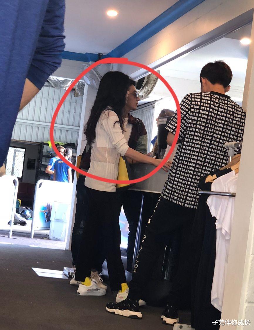 子芫伴你成长|林生斌父亲发声：我儿子处于崩溃状态，从理发师走到现在不容易
