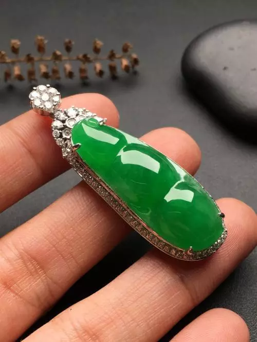 翡翠|美玉三分雕，七分全靠抛