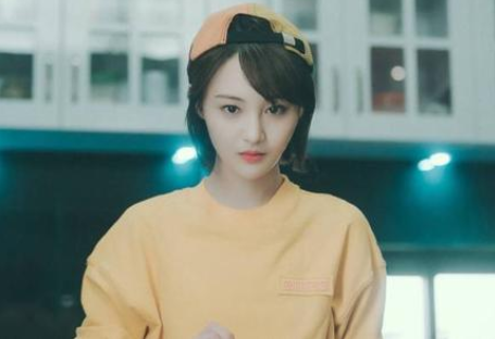 郑爽|她是郑爽老师，却相当低调，在当红时嫁给了《爱情公寓》里的他