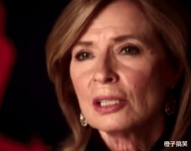 李小龙|47年前，李小龙惨死在丁佩的床上，背后的原因不止猝死那么简单