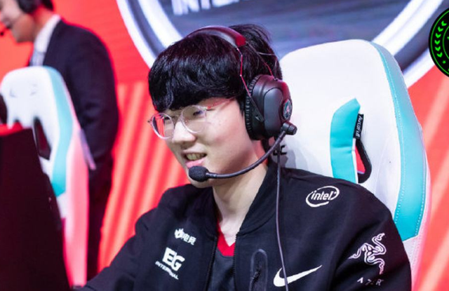 viper|viper峡谷排位,竟被主播要位置?这做法被网友爆赞“良心韩援”