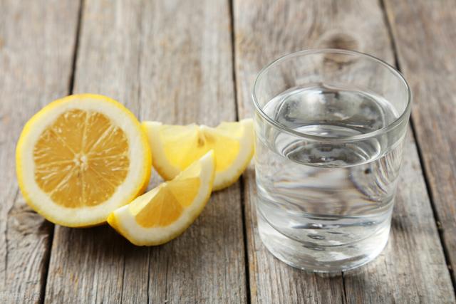 |木餐桌用久了有划痕怎么办?教你4招去除划痕,轻松又简单