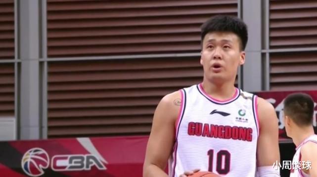 广东男篮|14分逆转首钢，1分险胜晋级四强，广东球迷不要高兴的太早