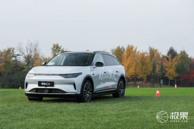 零跑C11纯电SUV试驾体验:15万的售价30万的配置,性价比拉满