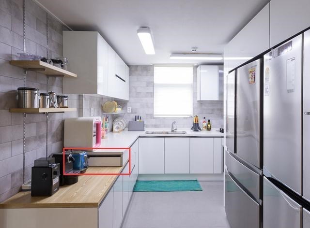 “高低台”橱柜也在升级,10公分高低差还能塞个抽屉,实用性翻倍