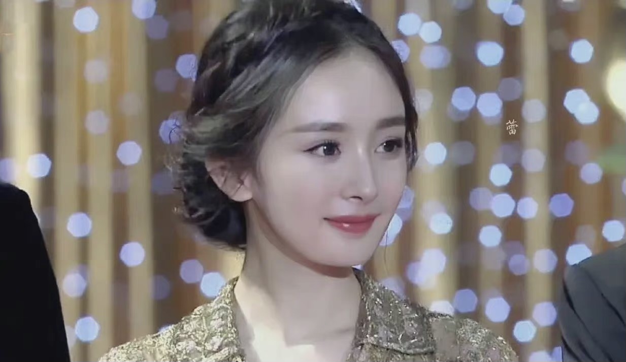 杜华|杨幂7年前旧照突然火了，网友：还是胖点好看