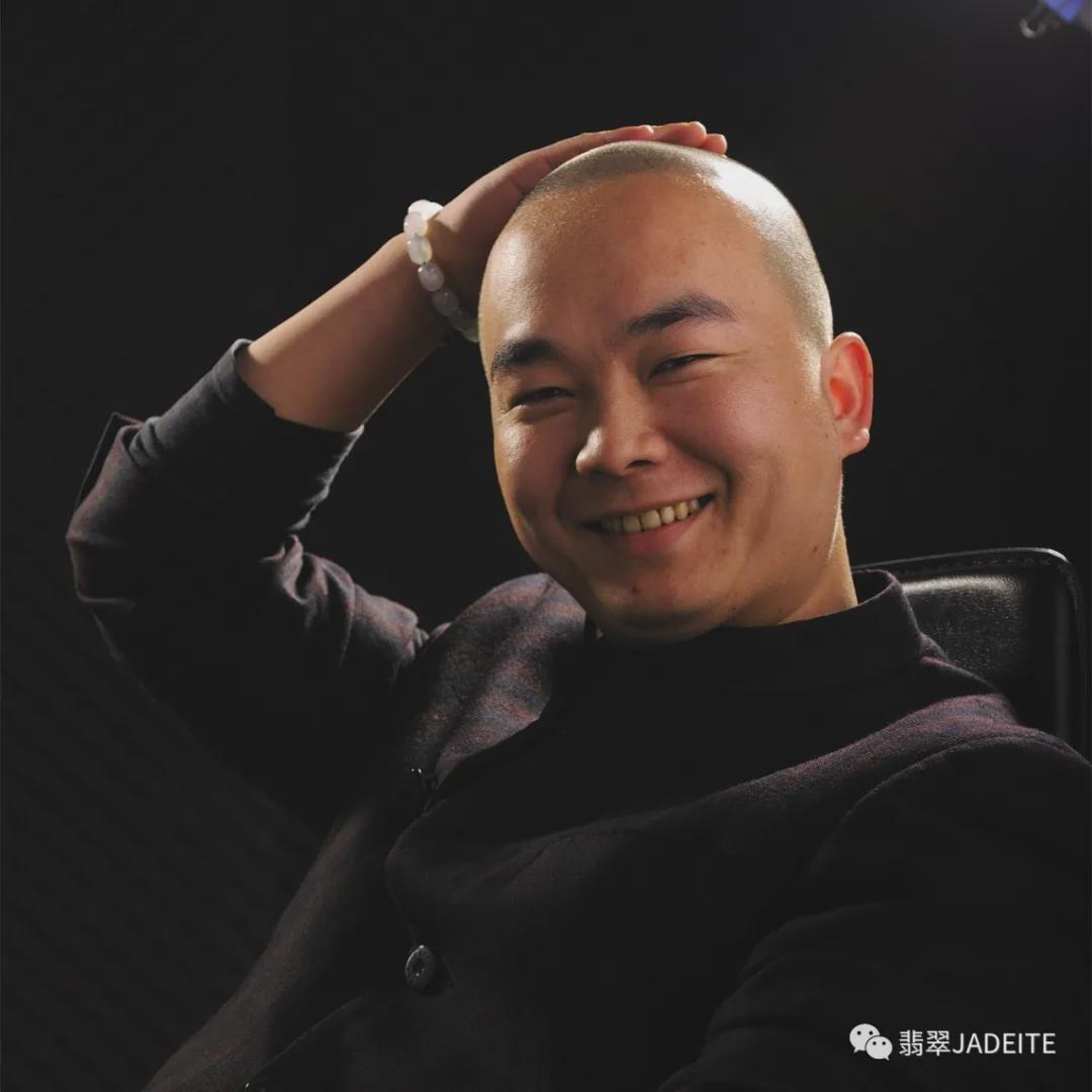 雕刻|“玩出色”——从握笔到握刀的跨界人生