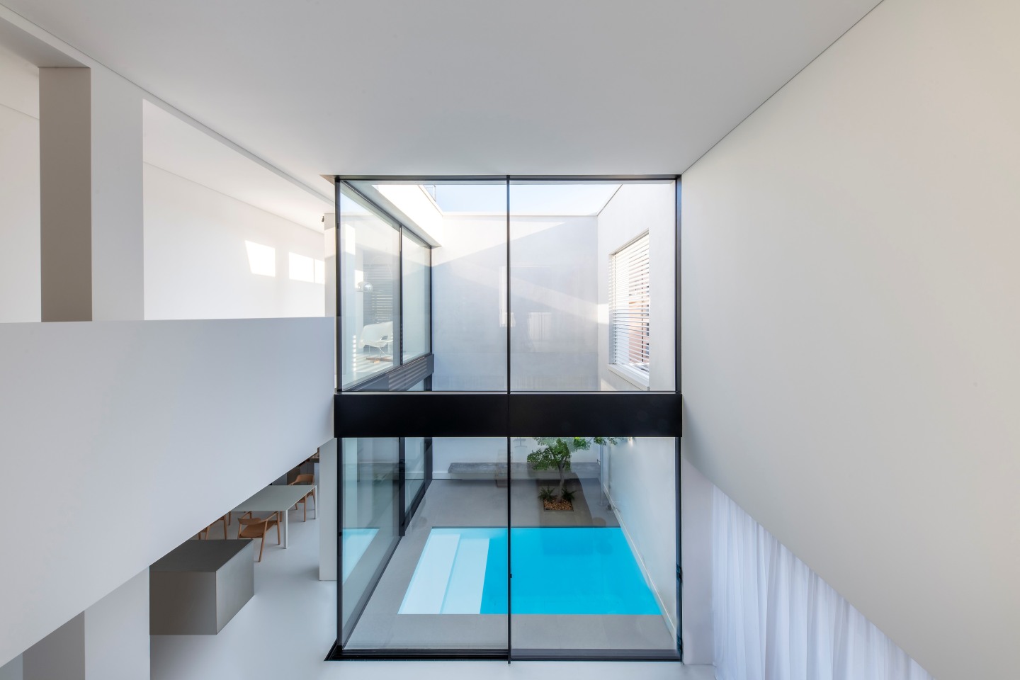 T House少即是多的“高效美”