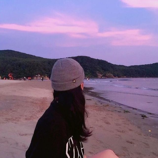 花落花潮|女人外出时偶遇前夫，第一句话却是：你工资还给你父母吗