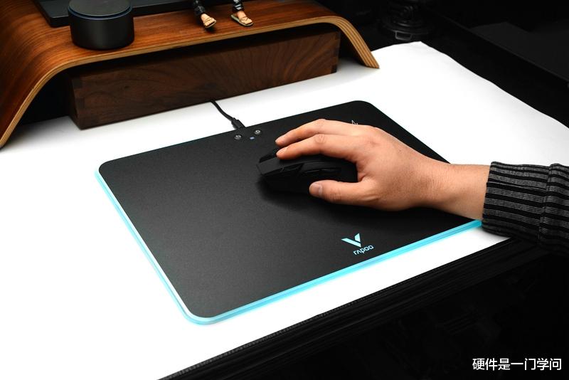 华为鸿蒙系统|售价不足罗技雷蛇零头,雷柏VT350Q、V10RGB无线充电套装评测