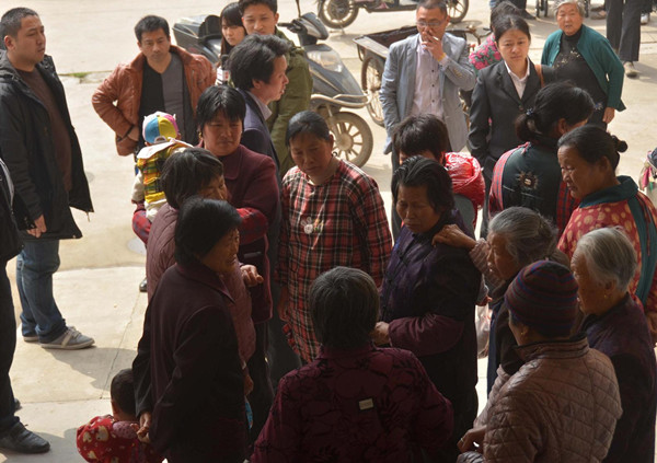 情趣奇闻|彭妙计伏法记:男子贩卖母亲妹妹,连骨肉都不放过