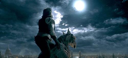 黑金刚|《黑金刚》首支预告将洛克带入DC宇宙