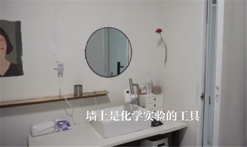 毛坯房|姑娘为省钱不请工人，自己把97㎡毛坯房装成这样！网友：是个狠人