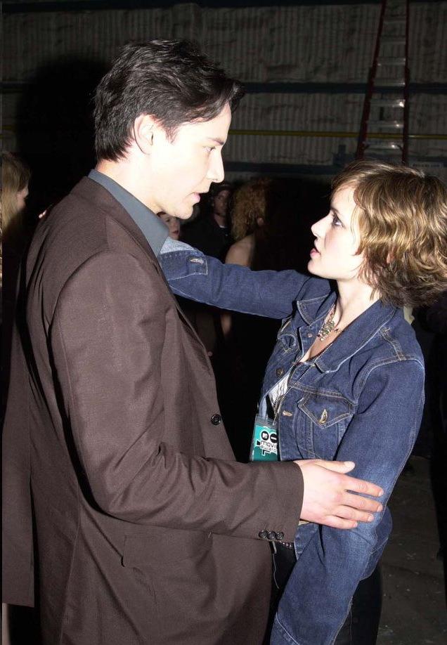 裴秀智|基努·里维斯之迷:身家亿万、感情专一,错过生命中的6个女人