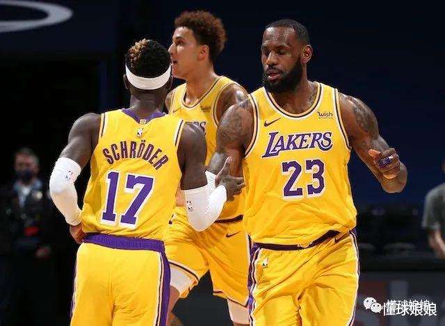 湖人队|詹姆斯招揽库里!疯了,现在的湖人可太混乱了