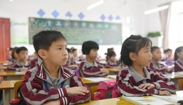 依科育儿吧|教育部发布新通知，小学“入学年龄”将有所调整，家长们喜出望外