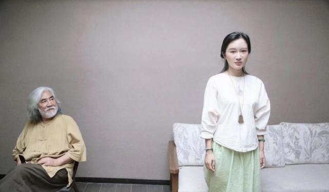 张纪中|张纪中“婚变”反转？亲子鉴定爆“惊天内幕”，本尊回应耐人寻味