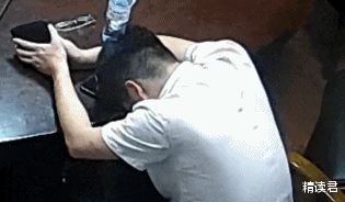精读君 凌晨5点，这个在派出所下跪的男子，揭开了“面子”丑陋的遮羞布