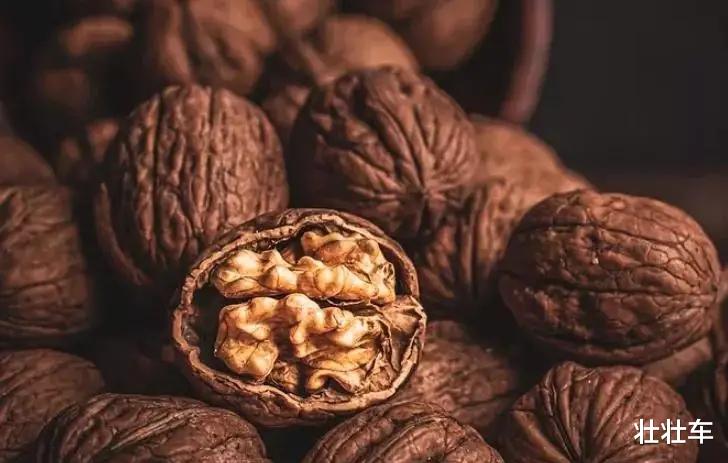 营养膳食|美国斯克兰顿大学新测定：核桃多酚含量位居第一，有助人体免受自由基侵害！