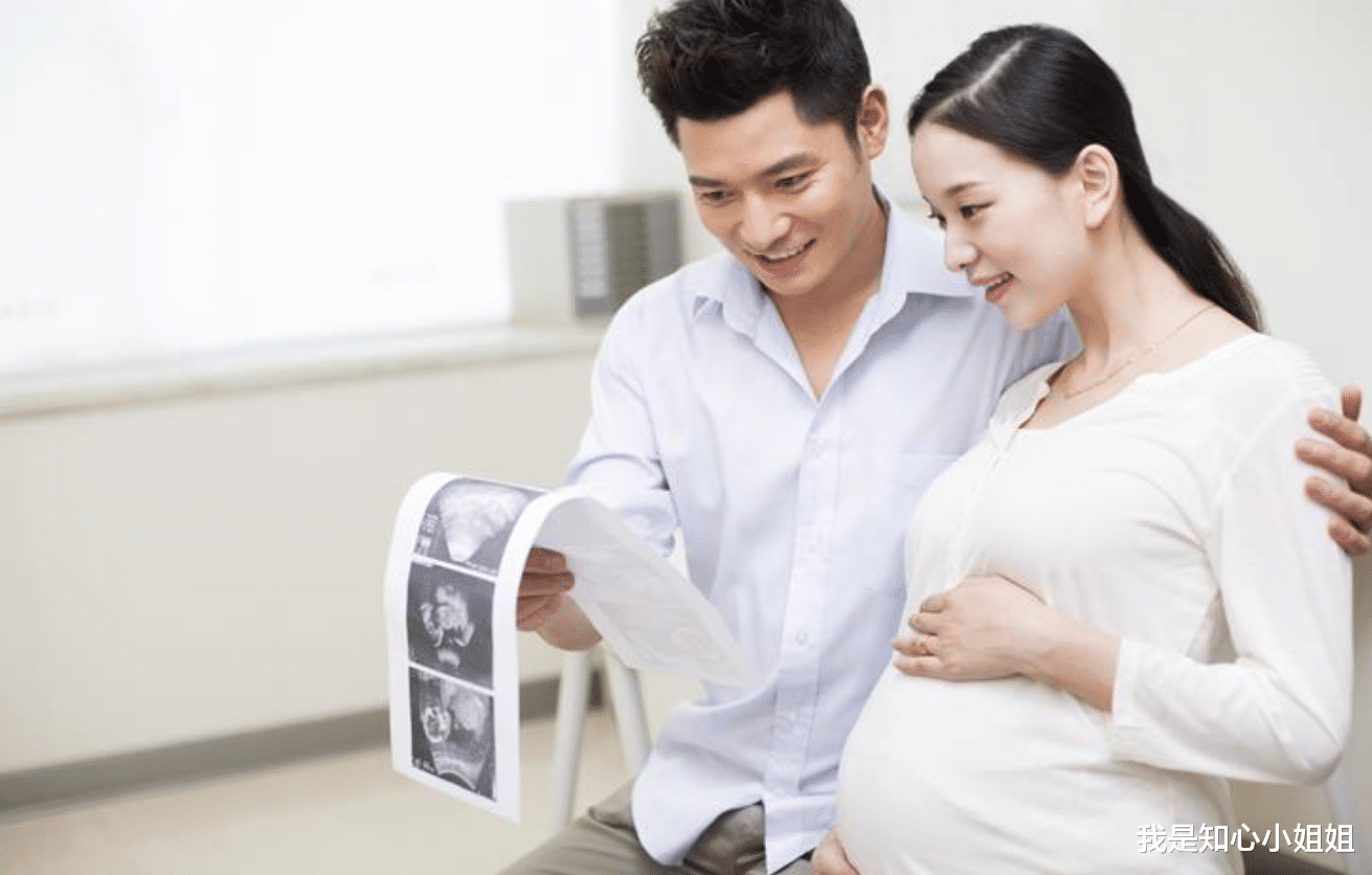 我是知心小姐姐|产检偶遇老公，陪着50岁老女人，妻子：妈，你也有了？