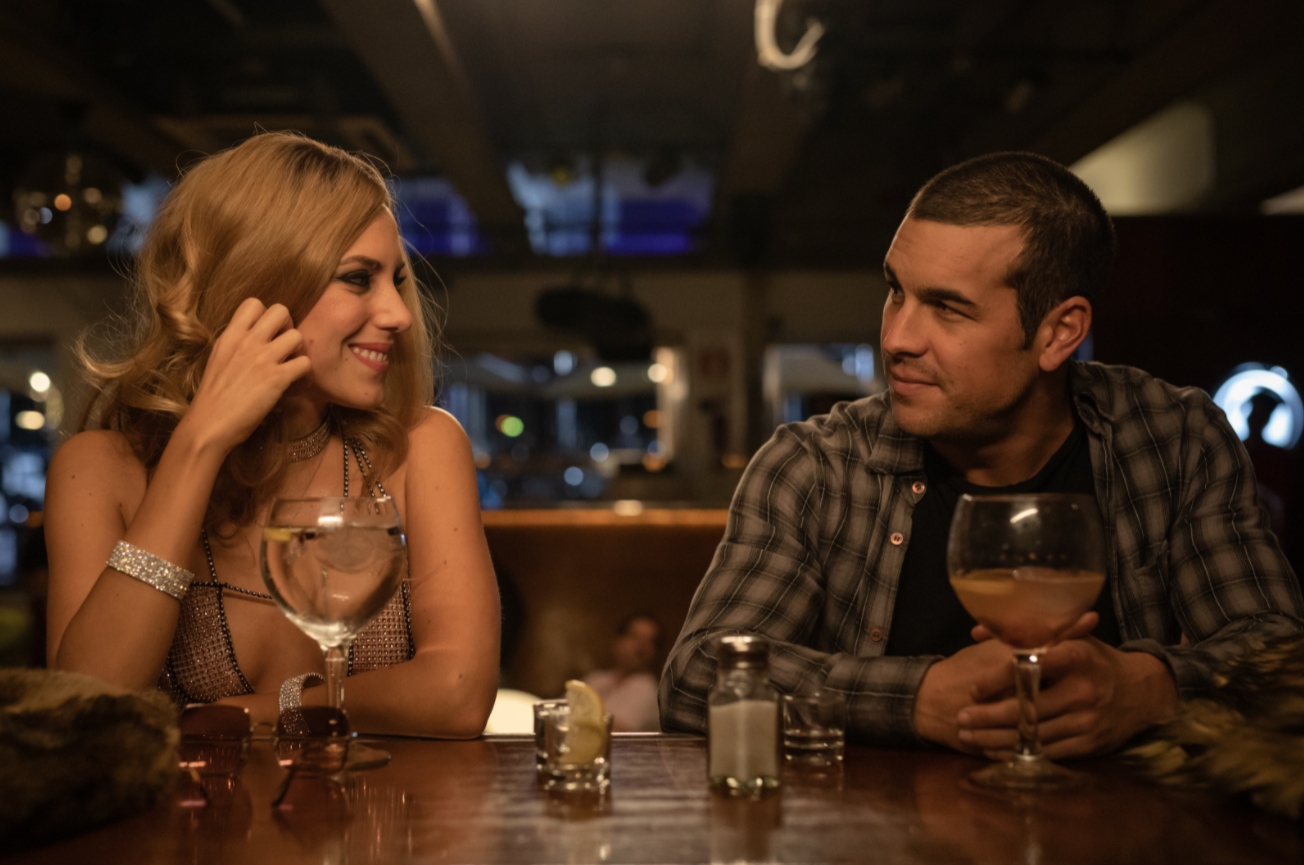 豆瓣|豆瓣8.8,连续7天霸占热搜榜,网飞又出R级神剧了