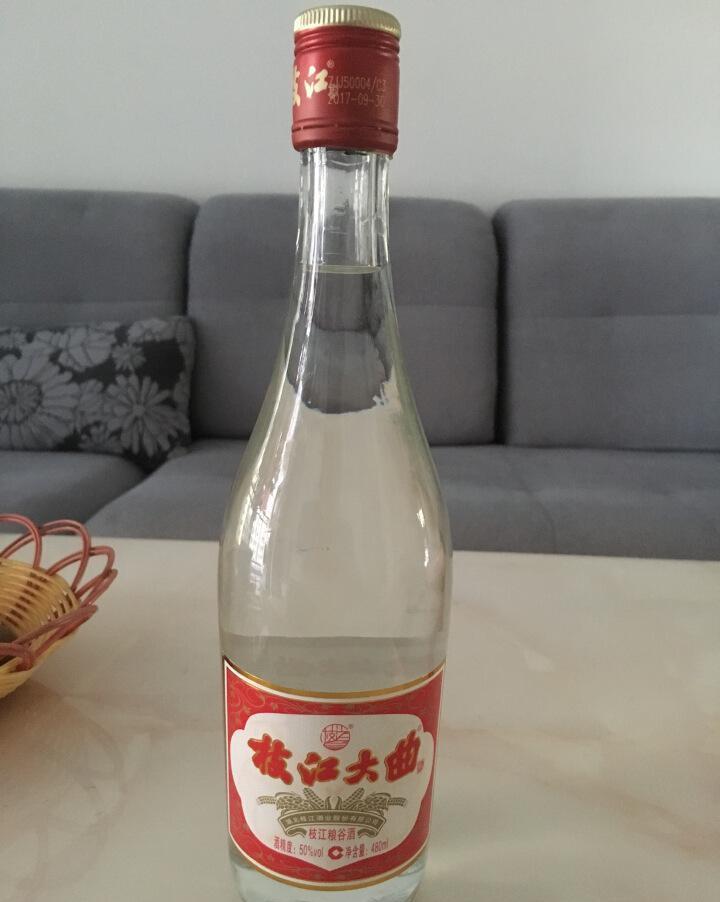 果可体育 “躲在”小卖部里的5种低价白酒，实际都是纯粮好酒，懂酒的才买