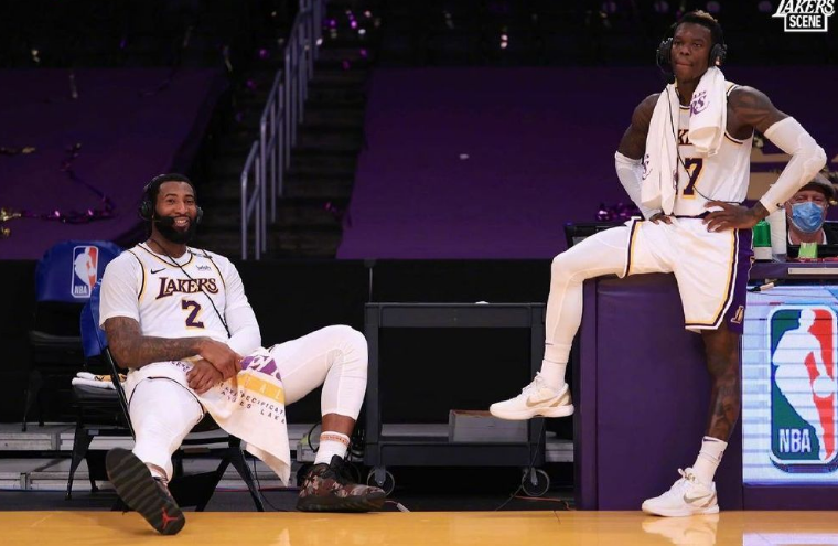 斯蒂芬·庫里|轟44分+取勝，綠軍超巨爆發，但今日最佳是他：吃止疼藥+僅次喬科