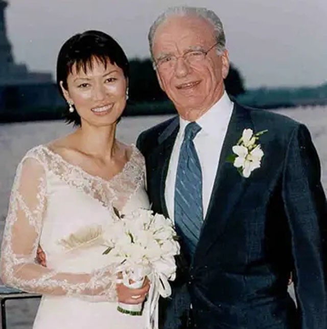 邓文迪|默多克离婚导火索：邓文迪约布莱尔过夜，邮件错发丈夫的手下