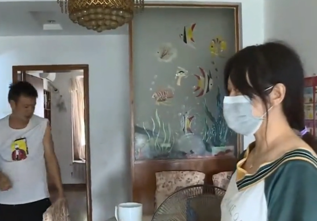 邻居开玩笑的一句话,男子记在心里整整10年,如今妻子死活不承认