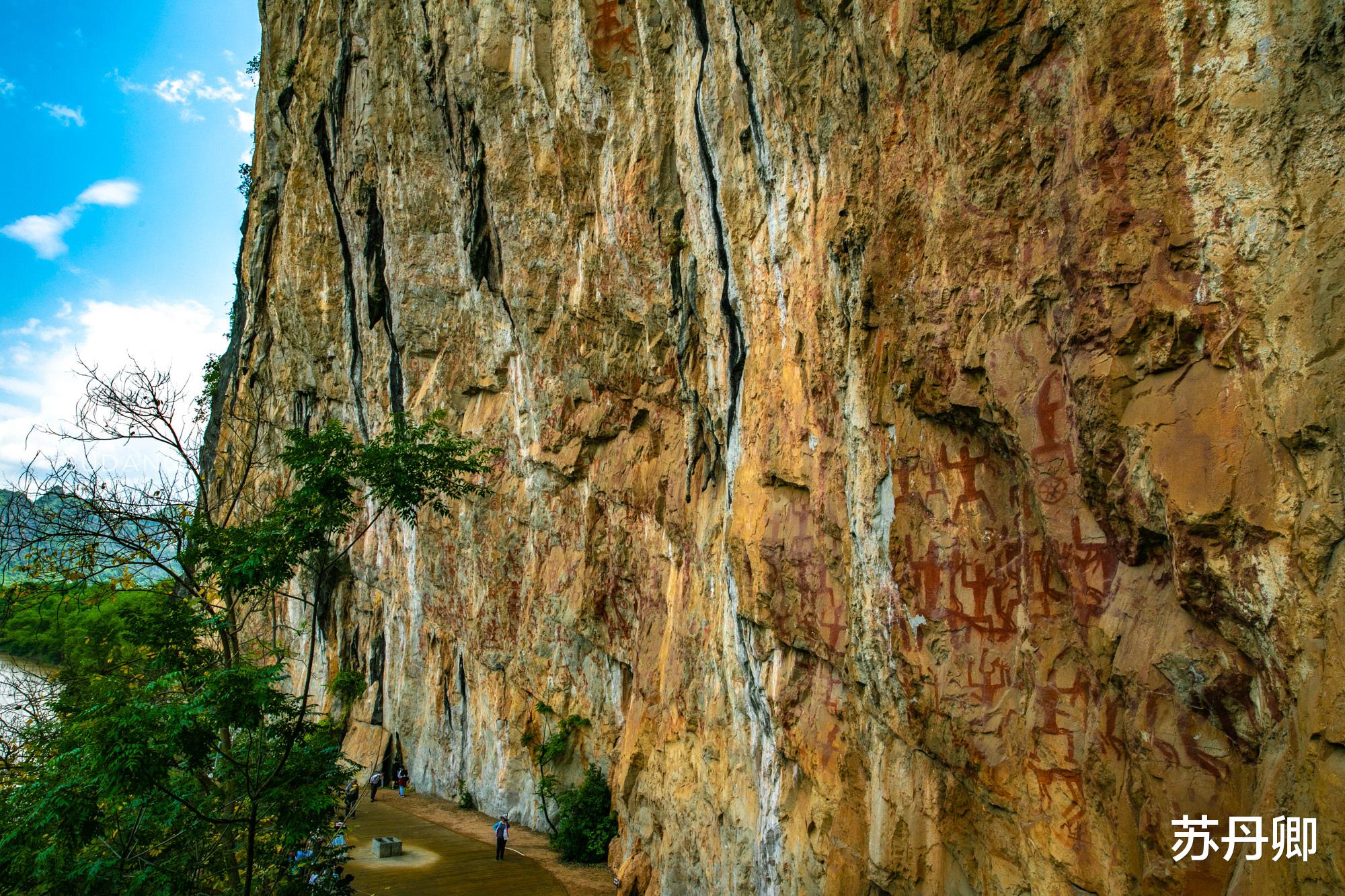 苏丹卿 520表白日！谁有广西花山岩画浪漫？世界文化遗产藏有爱心小岛
