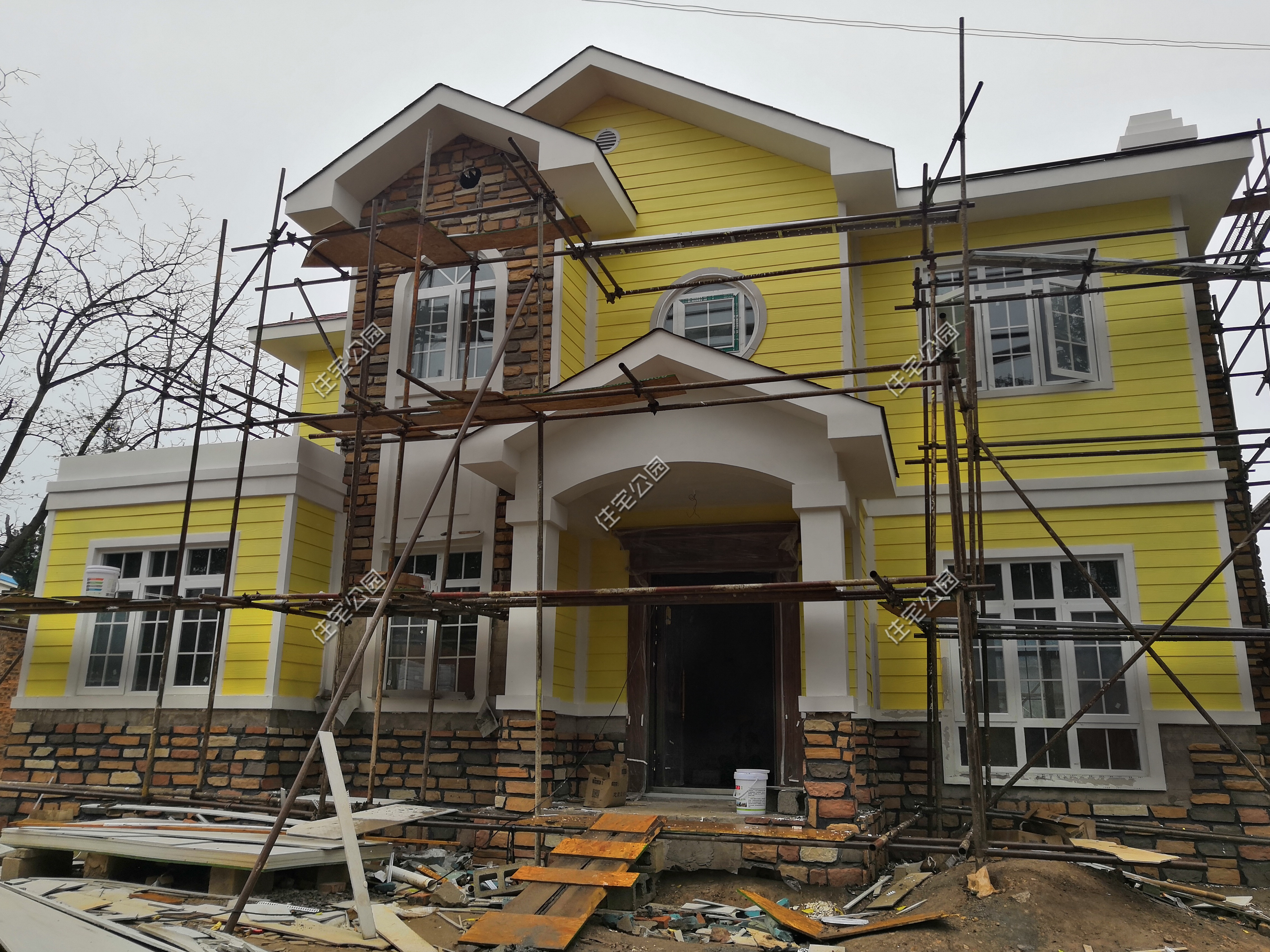 宁波|农村建房现在用钢筋混泥土好，还是轻钢建设好，哪种的成本更低？