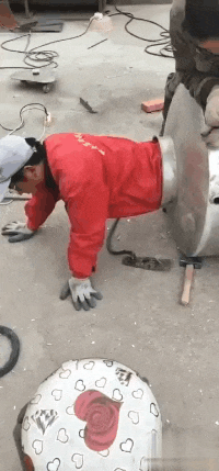 |“不信神，但是魔房550平130万的凶宅你敢买吗？”