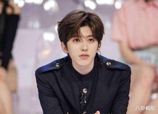 清扬|周星驰迷恋钱，小猪遛周清扬，他表叔叫屈，蔡徐坤懂局，二字影帝