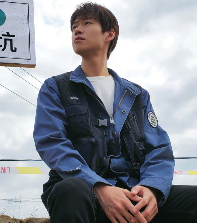 郑秀晶|让任嘉伦关注其账号，王一博一看就害羞的女人，到底有多优秀？