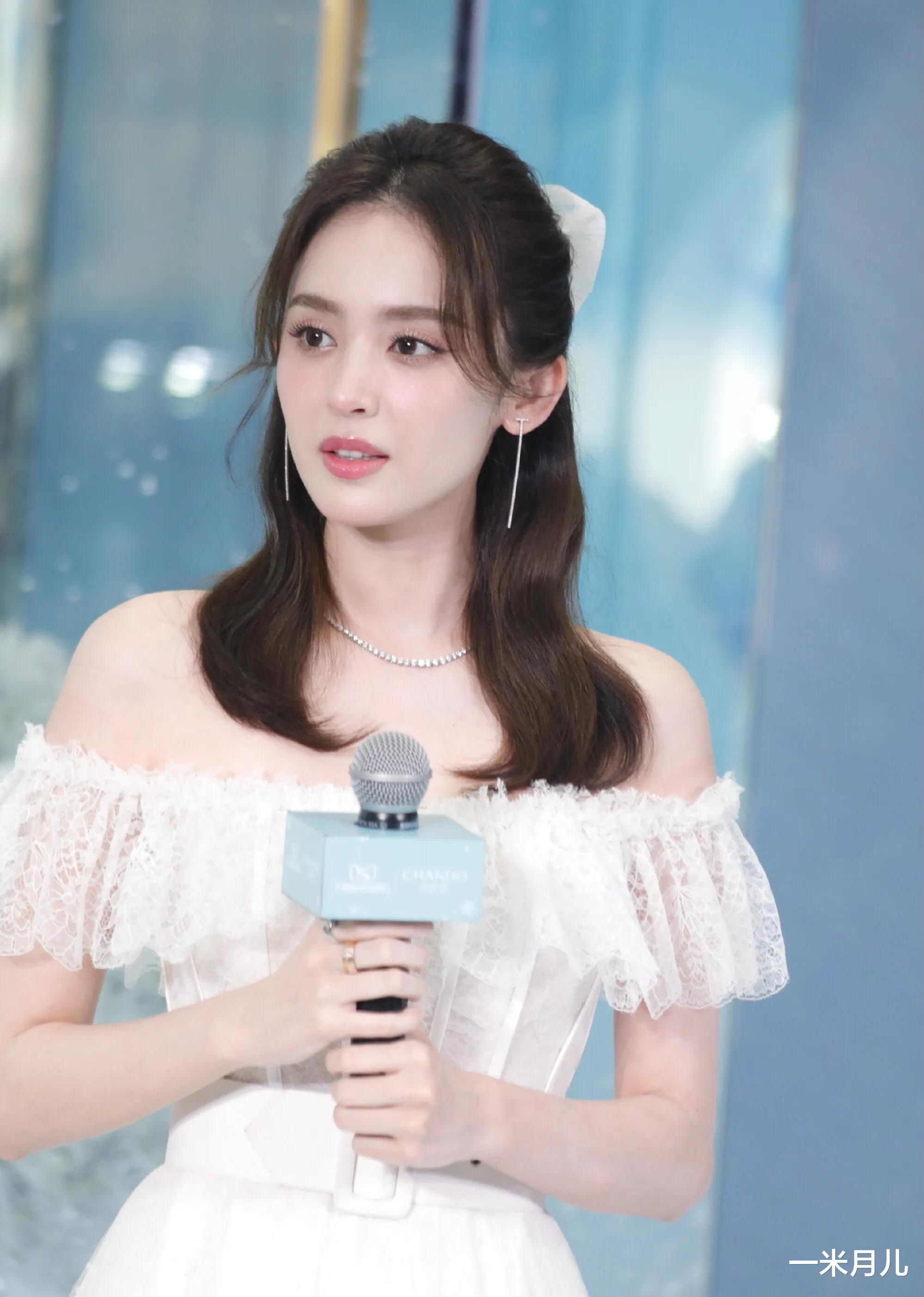 小白龙|古力娜扎不愧是清丽女神，公主裙亮相，美得让人窒息