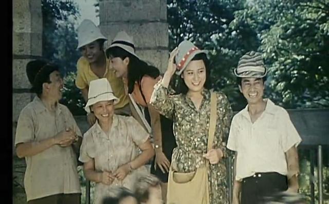 电影|80年代美女影星高英，从红极一时到回归平淡，她这样的选择对吗？