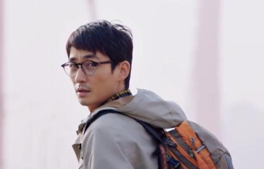 张艺上|贾玲新片上映4天,斩获5亿票房,豆瓣口碑却高糊预警了,大片差评