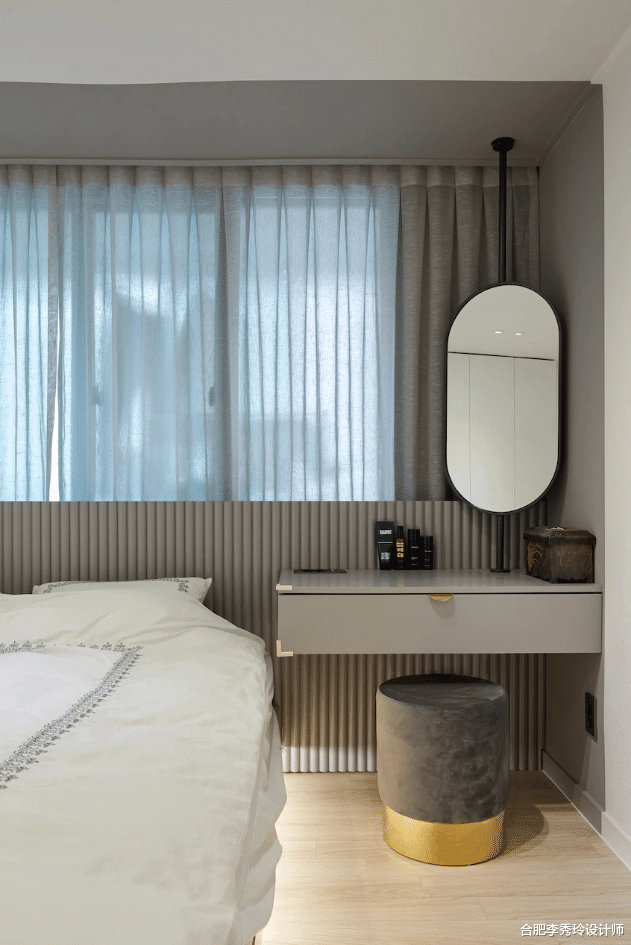 139㎡，初见觉得过于清冷寒酸，再看时，才明白这套设计好在哪