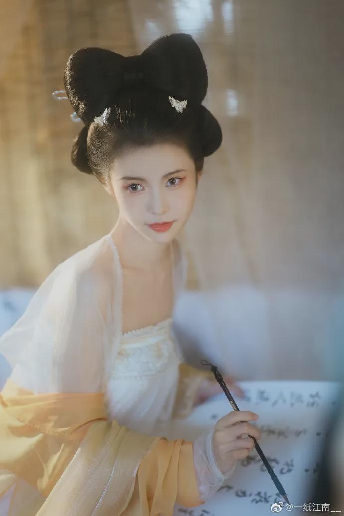 |少女约拍：银 睿 姬